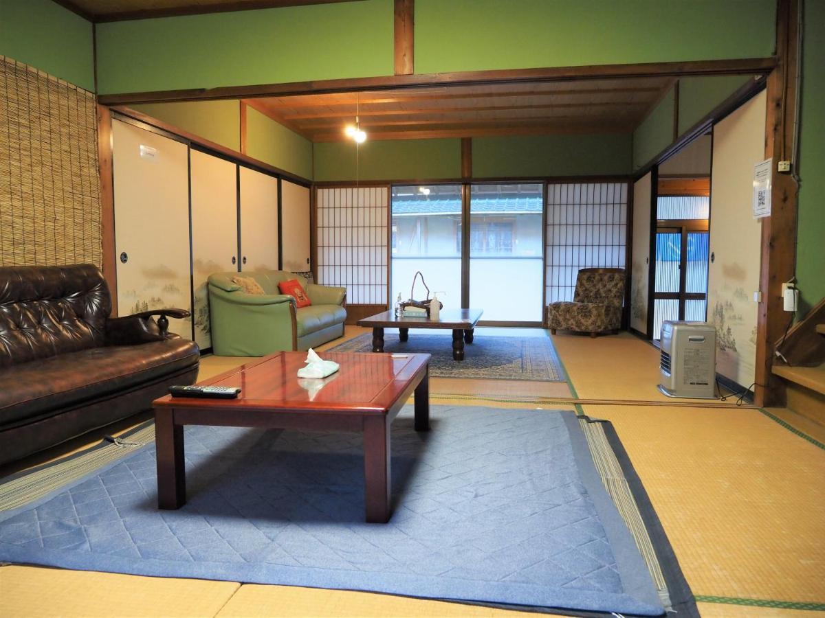 四国旅行のhub拠点 古民家ゲストハウス Heso Camp Miyoshi  Exterior photo