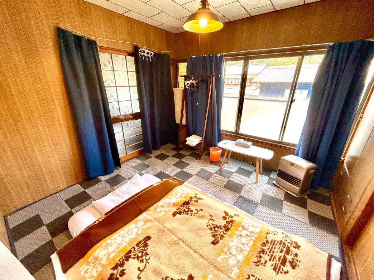 四国旅行のhub拠点 古民家ゲストハウス Heso Camp Miyoshi  Exterior photo